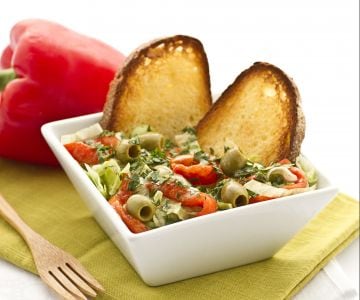 Salada de aipo e pimentões