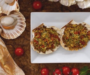 Vieiras gratinadas à provençal