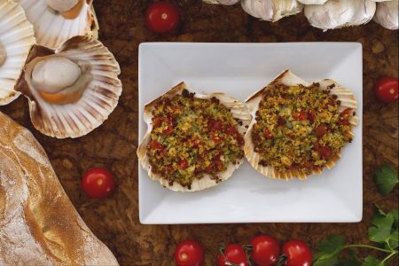 Vieiras gratinadas à provençal