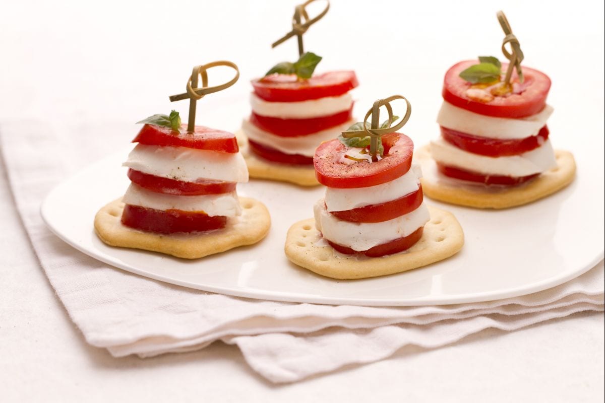 Torretta caprese su schiacciate