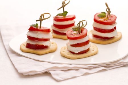 Torretta caprese su schiacciate