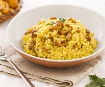 Risotto giallo ai finferli