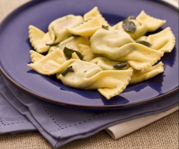 Balas de ricota e espinafre