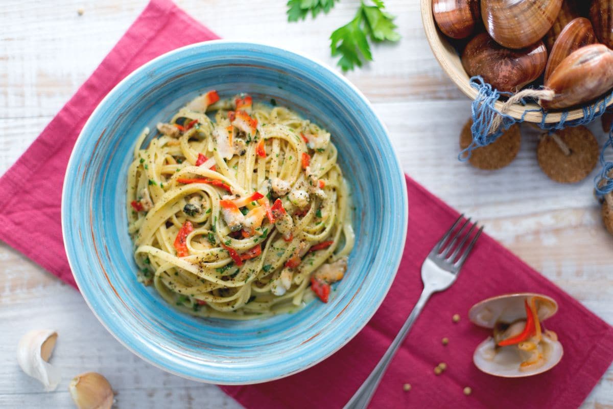 Linguine com fasolari