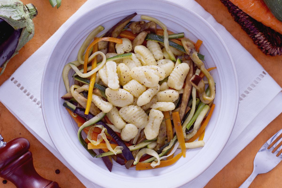 Nhoque à mediterrânea