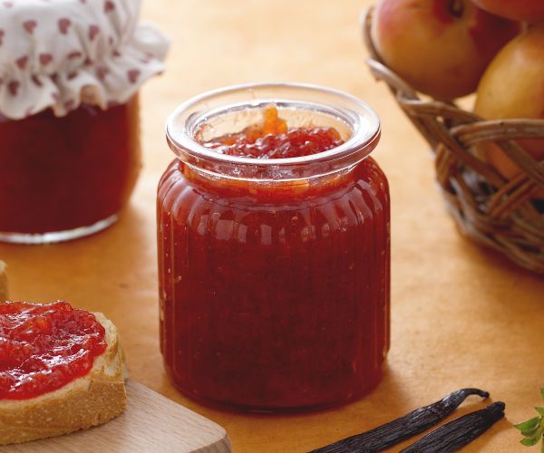 Geleia de morango e damasco à baunilha