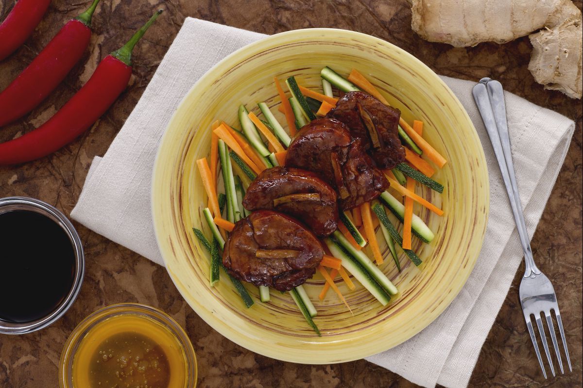 Filé de porco com mel e gengibre