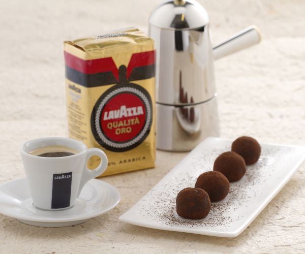 Trufas de café e cardamomo