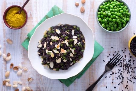 Arroz venere ao curry