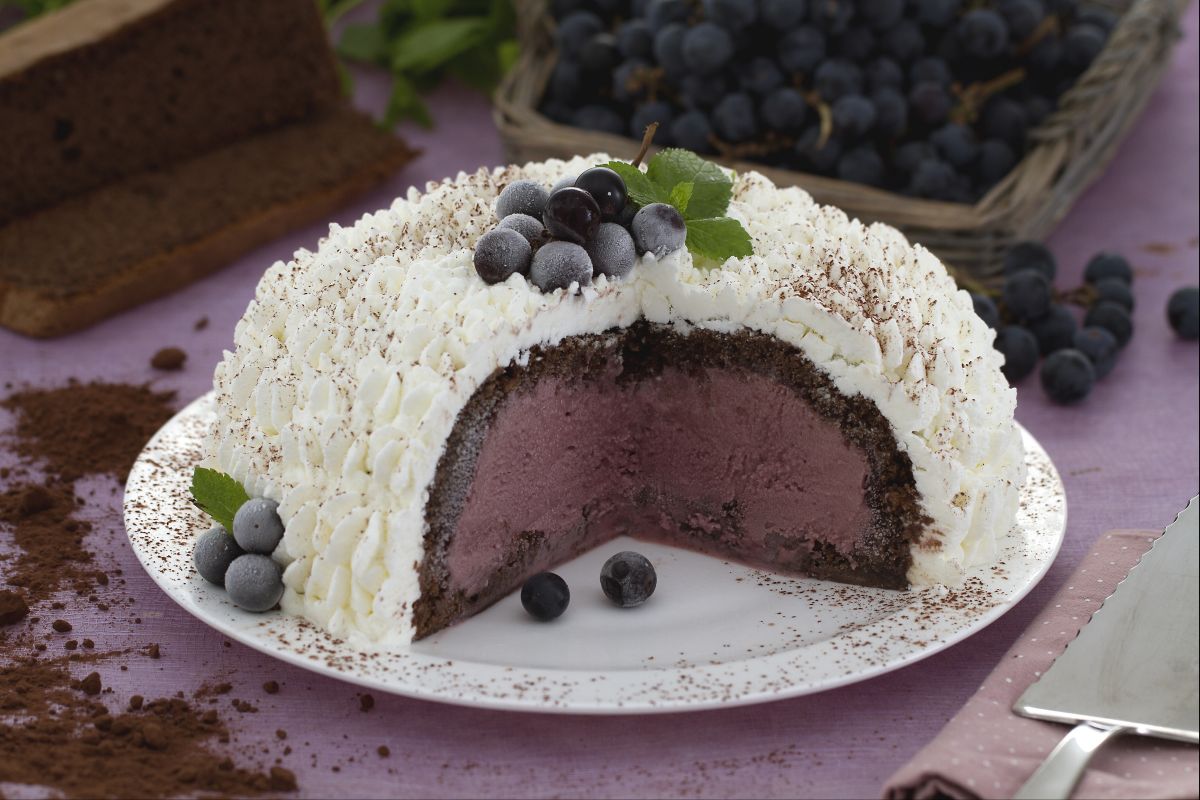 Zuccotto all'uva fragola