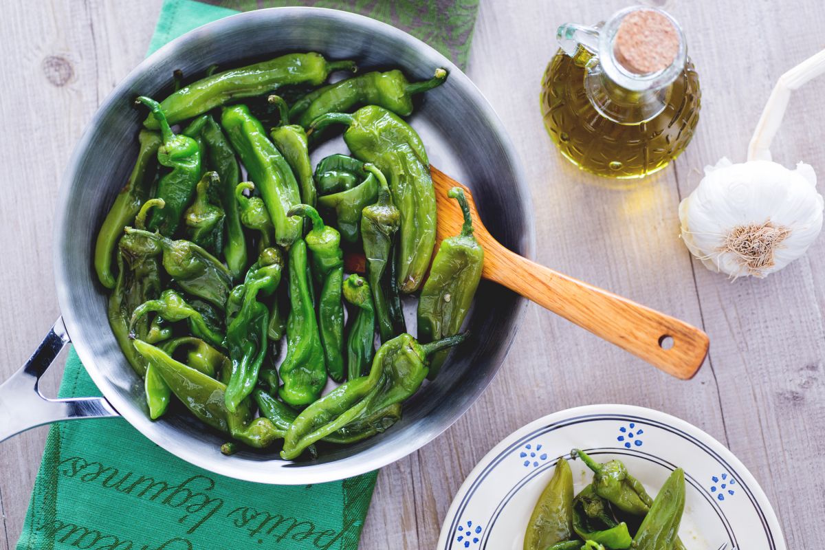 Friggitelli na frigideira