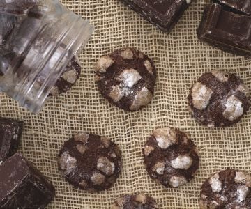 Chocolate crackle cookies