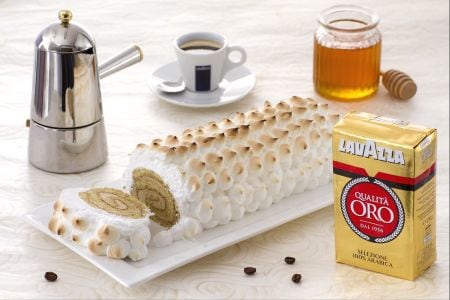 Tronchetto de café com merengue flambado