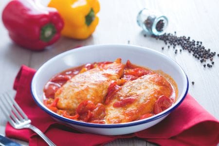 Peito de frango com pimentões