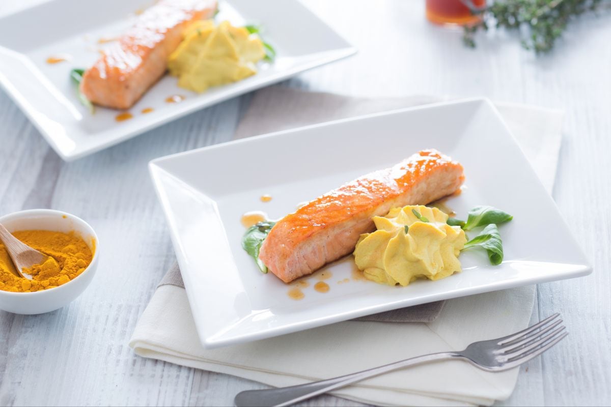 Salmão caramelizado com mel