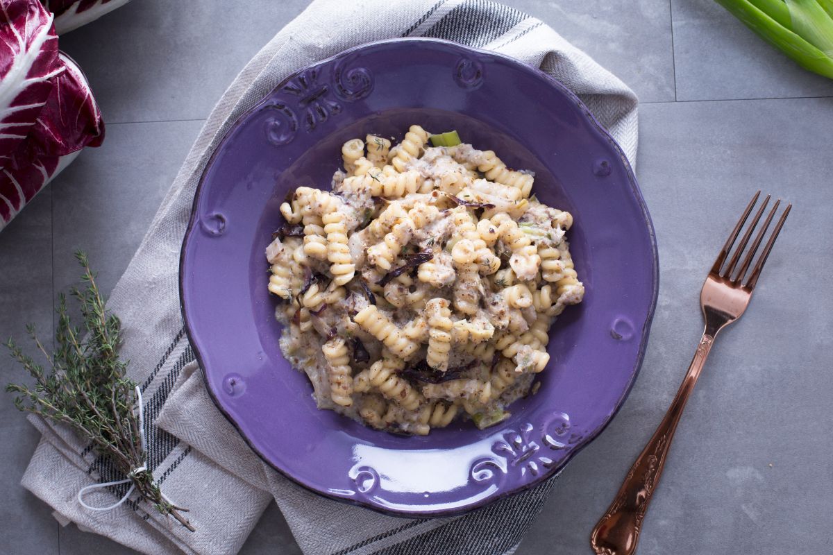 Fusilli bucati com creme de radicchio