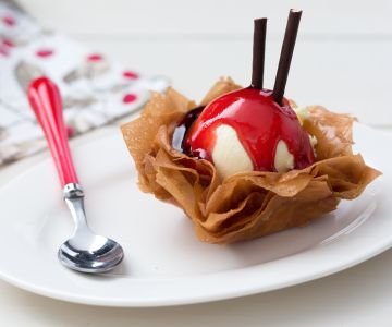 Cestinhas de massa filo com sorvete