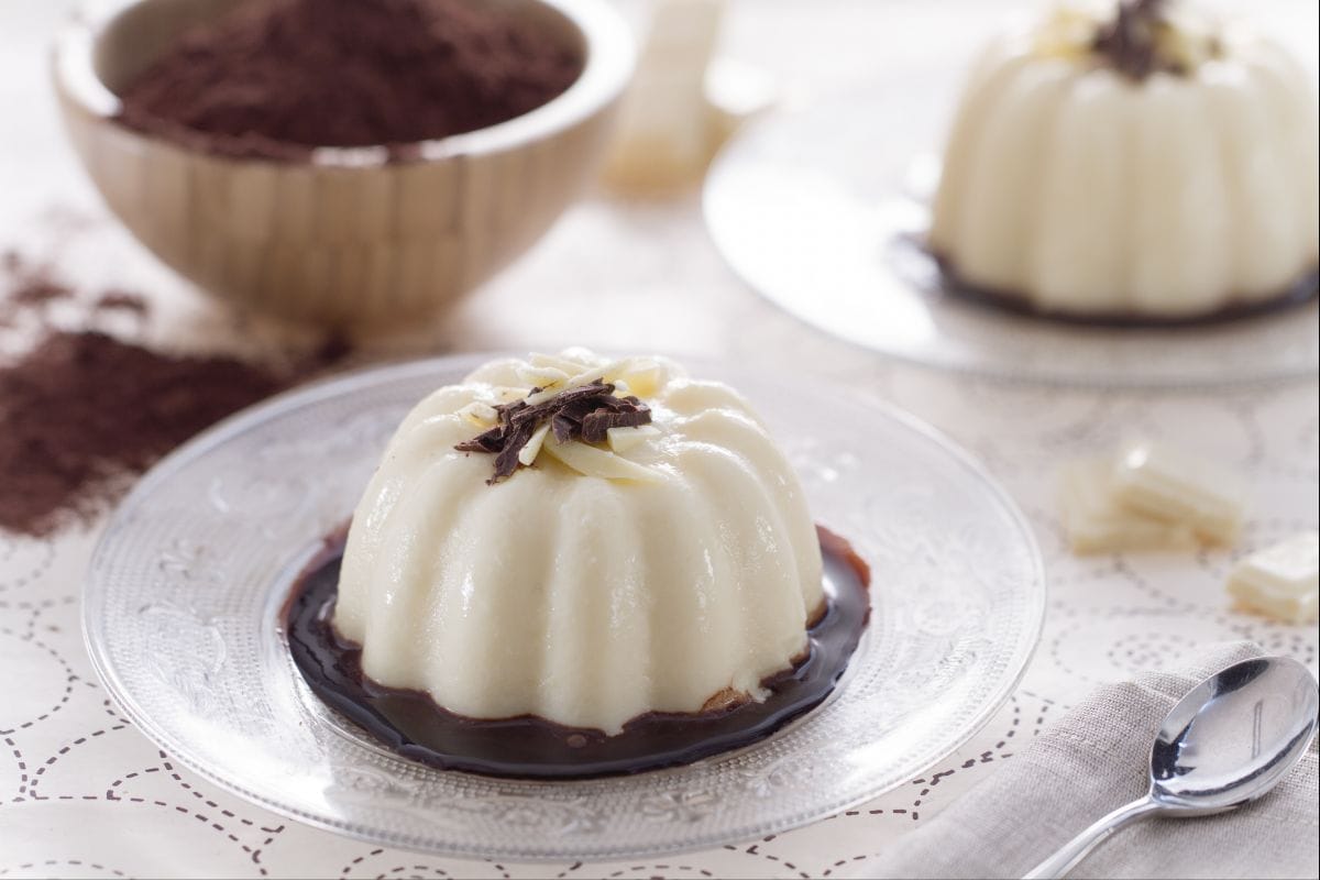 Pudim de chocolate branco