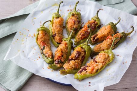 Pimentões doces recheados vegetarianos