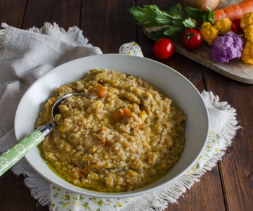 Sopa de legumes e bulgur