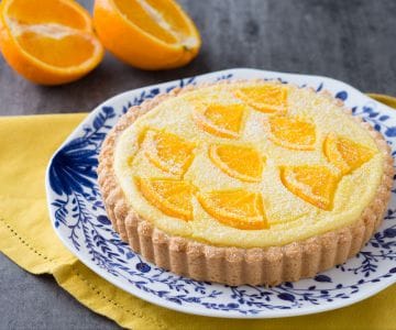 Torta com creme de laranja
