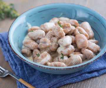 Gnocchi de espelta com creme de Grana Padano