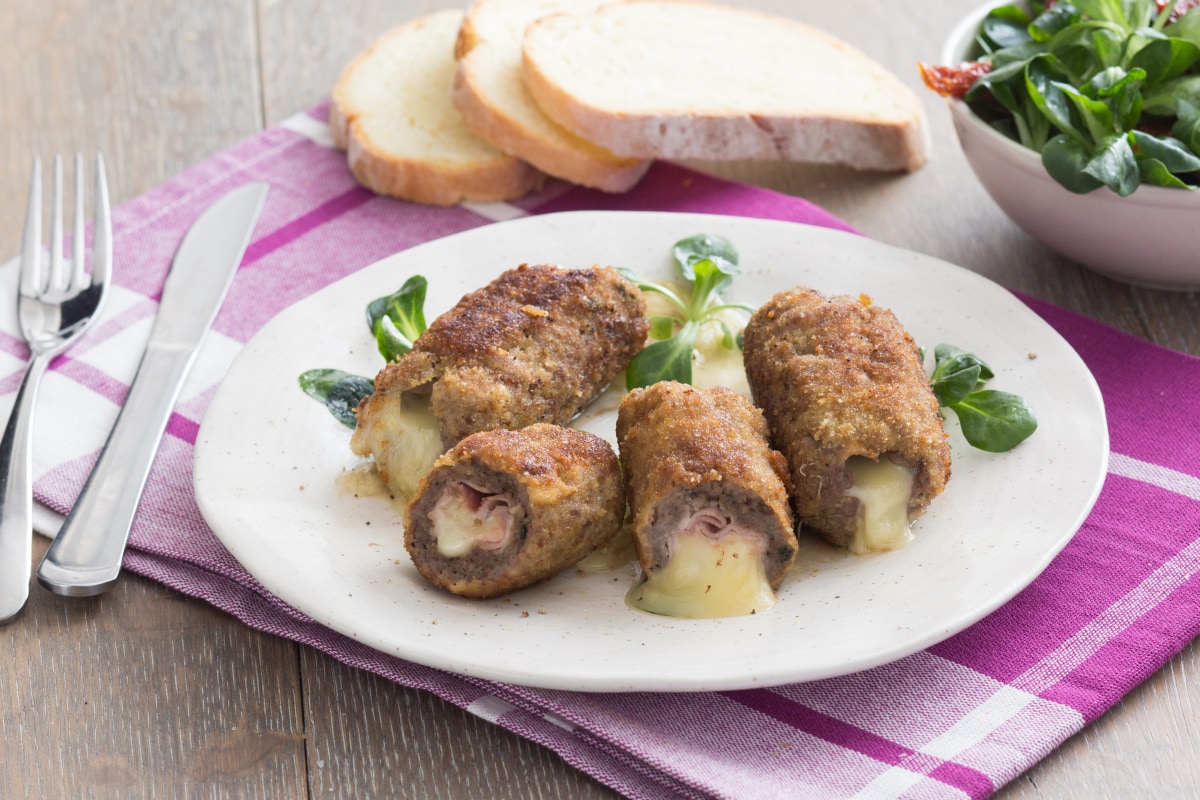 Cannoli de carne cremosos