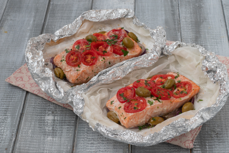 Filés de salmão no papelote