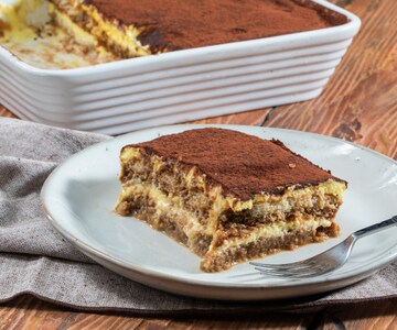 Tiramisù com ovos pasteurizados
