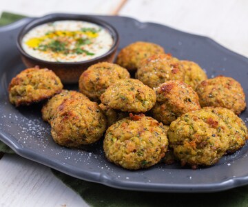 Almôndegas de abobrinha assadas