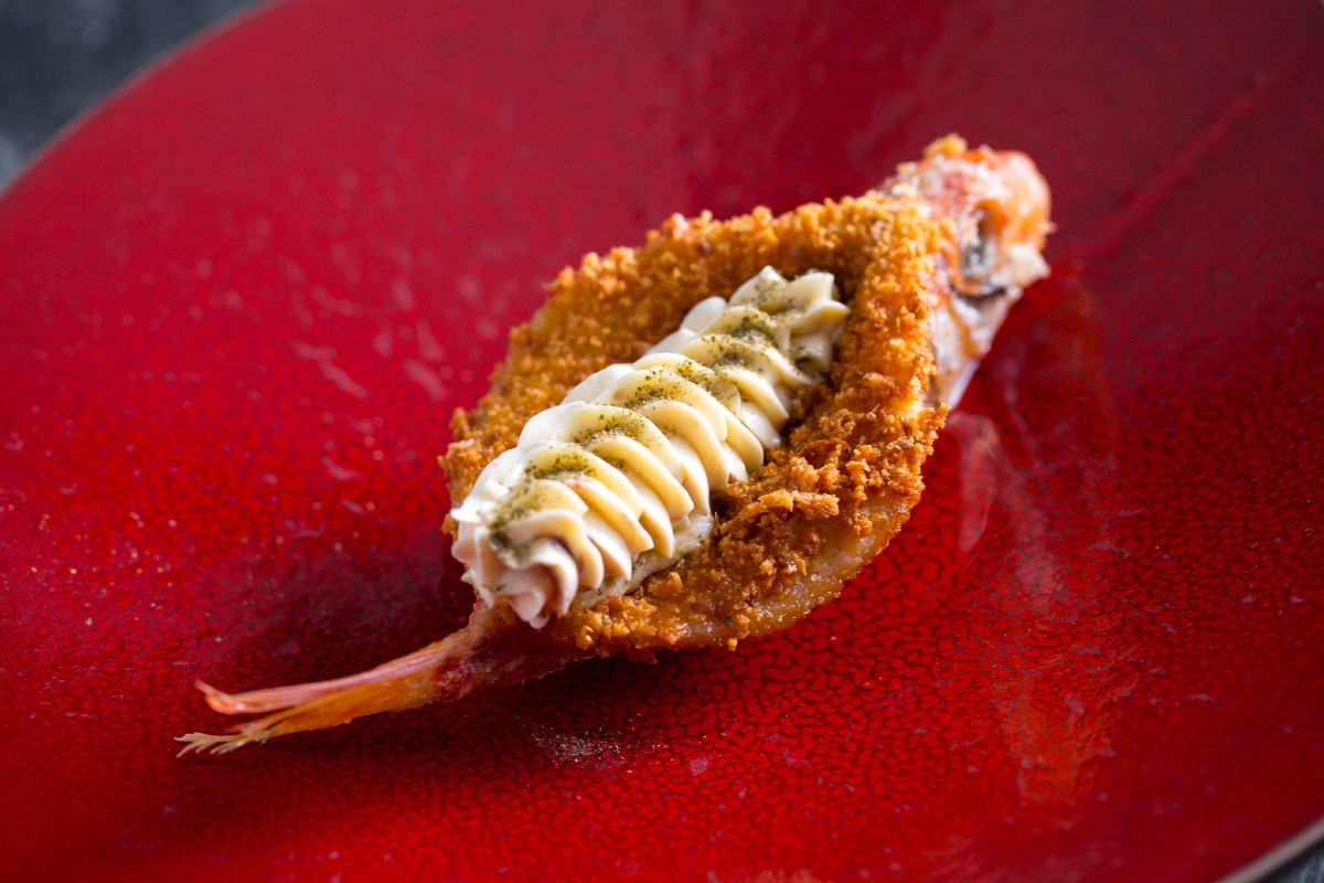 Trilhas fritas com manteiga de anchovas