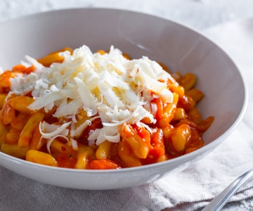 Cavatelli de batata com tomatinhos e ricota