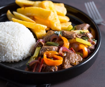 Lomo saltado