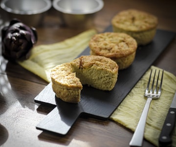 Tortinhas de ricota e alcachofras