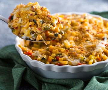 Massa de forno com molho branco de soja