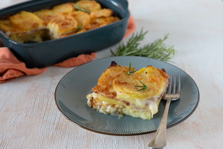 Torta de batata com speck e taleggio