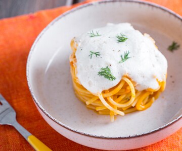 Spaghettone ao ragu de salmonete