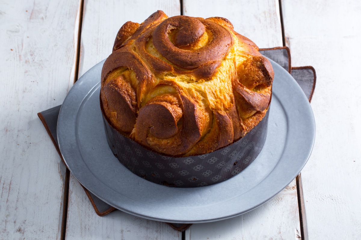 Torta de rosas com fermento natural