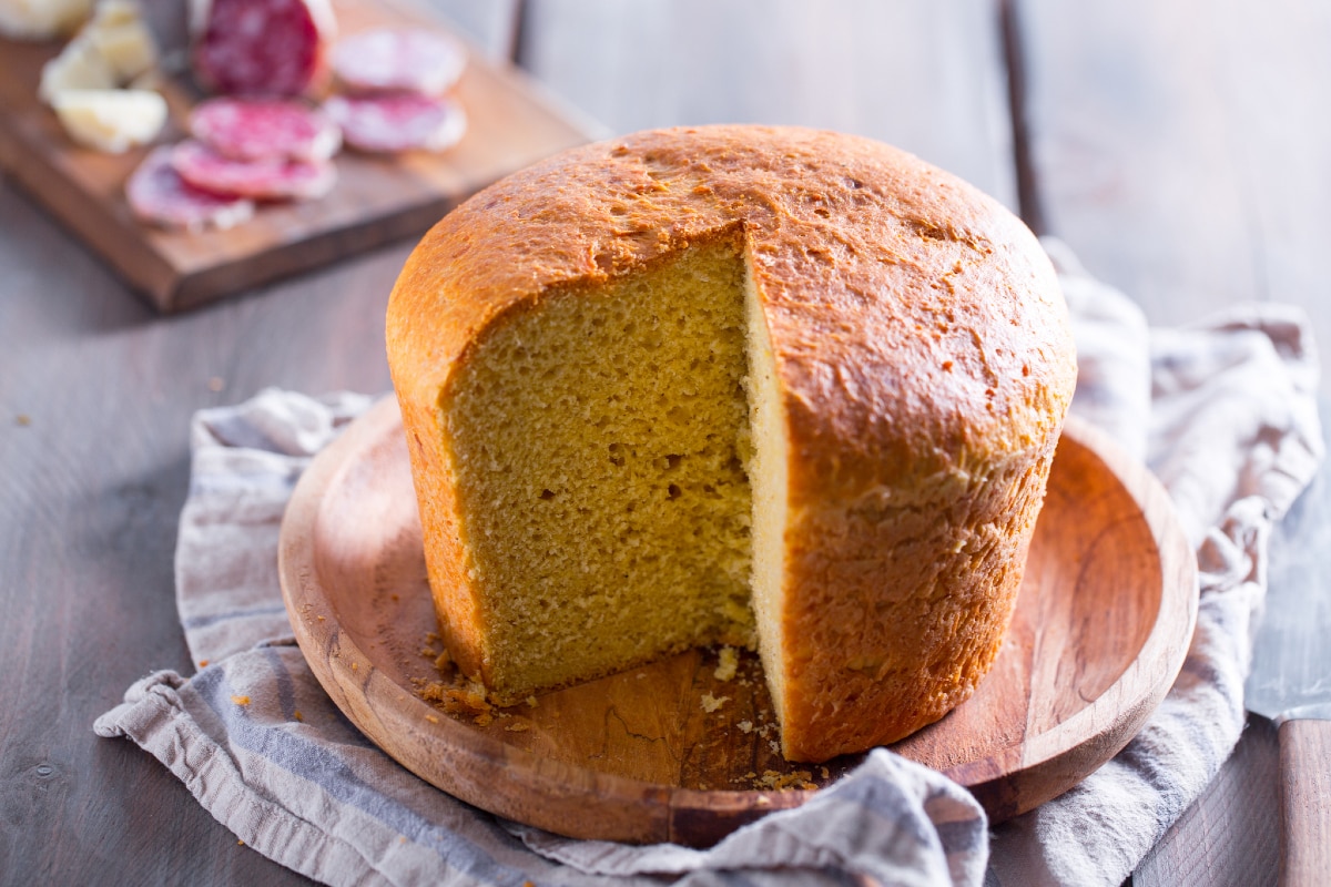 Crescia al formaggio