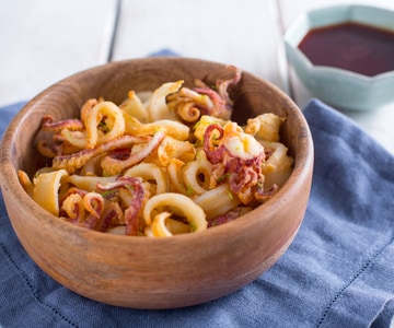 Fritura de lulas com limão