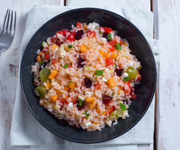 Salada de arroz com salada de frutas