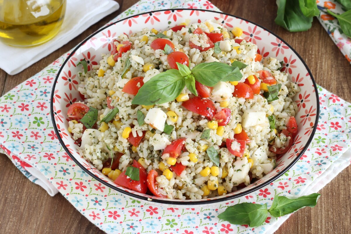Salada de arroz vegetariana