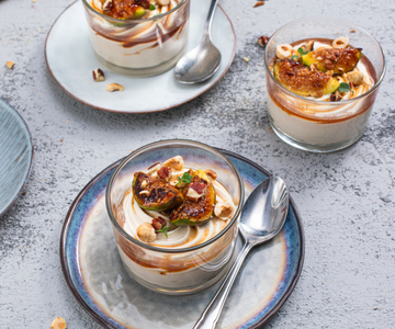 Mousse com figos e frutas secas