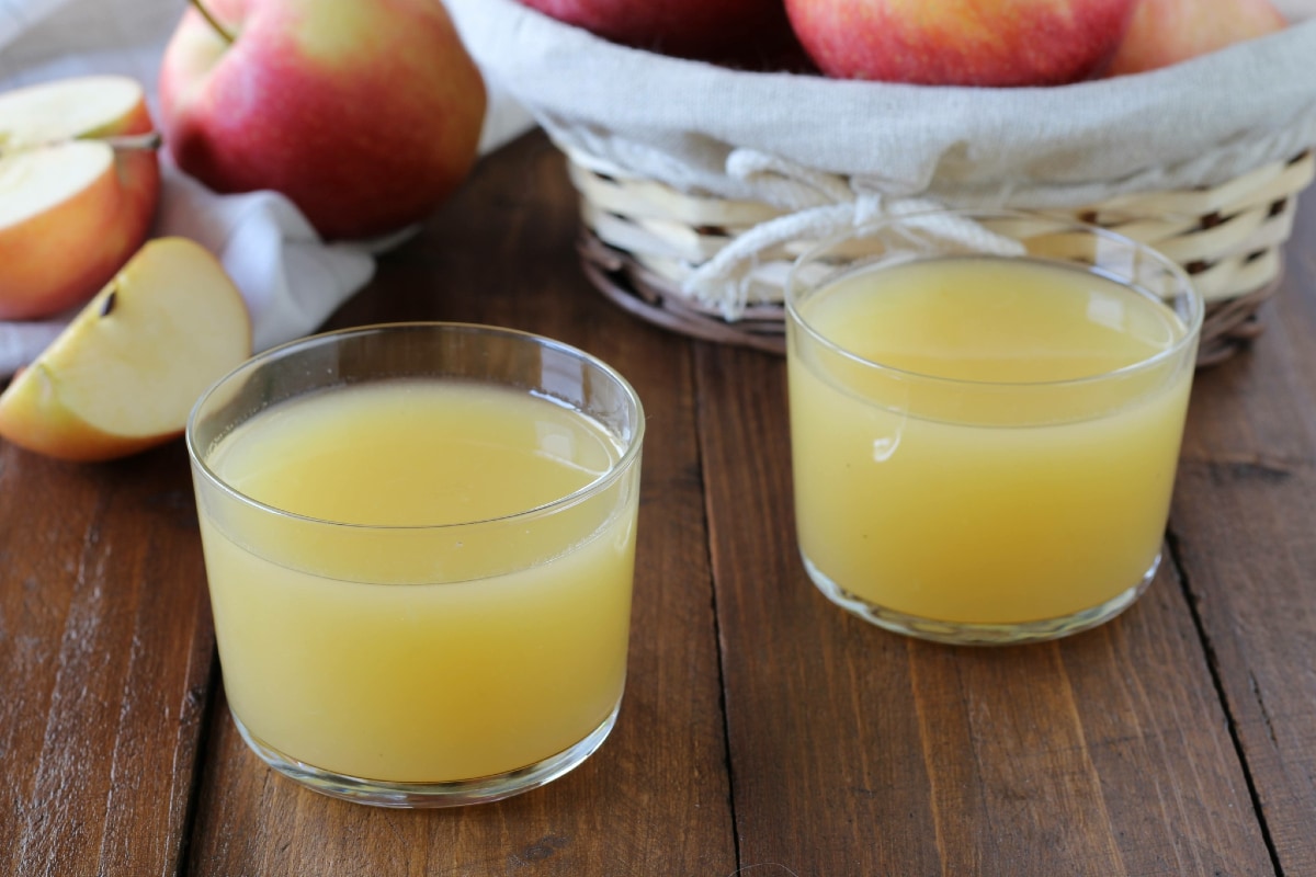 Suco de maçã caseiro