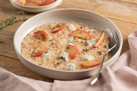 Risotto de maçã e gorgonzola