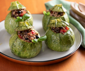 Abobrinhas redondas recheadas