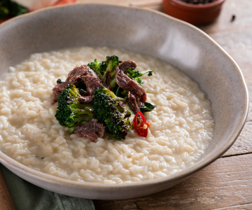 Risotto com stracchino, brócolis e anchovas