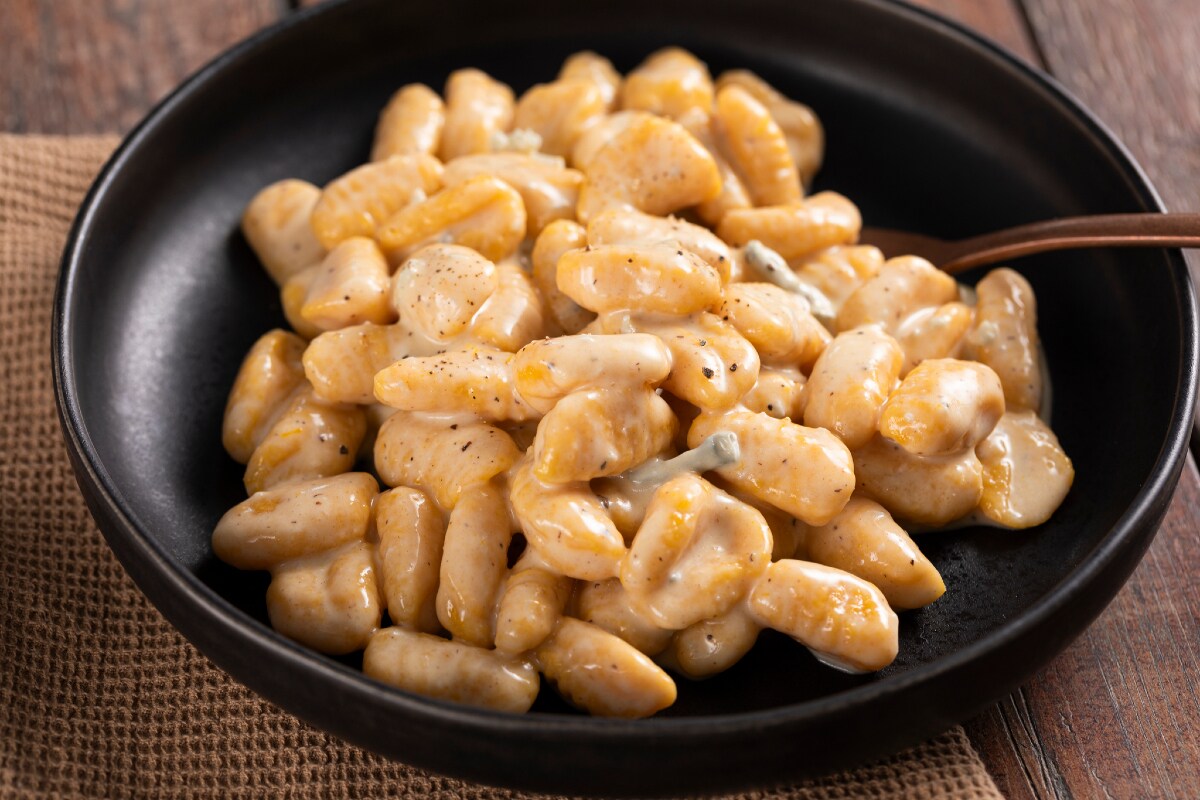 Nhoque de abóbora com creme de gorgonzola