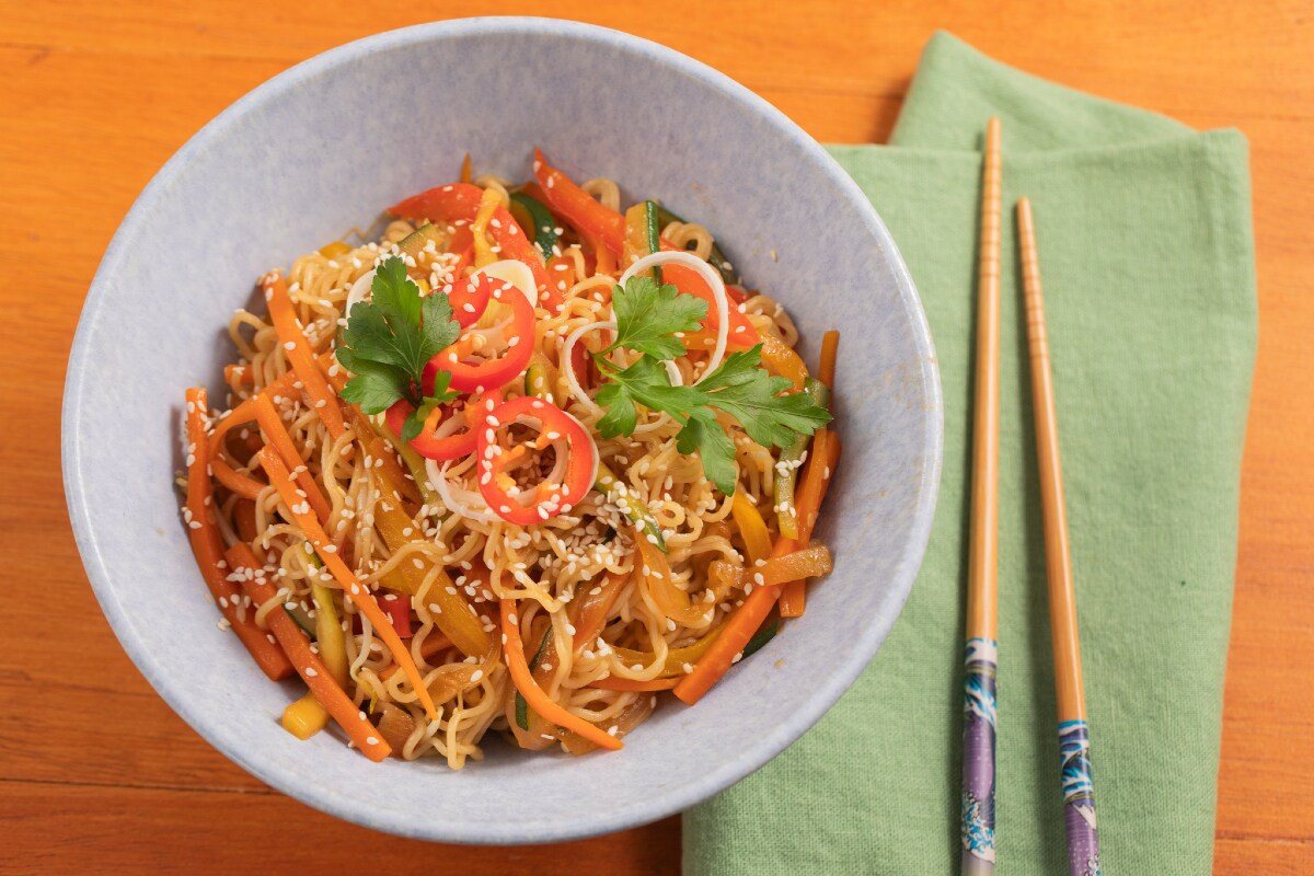 Noodles com vegetais