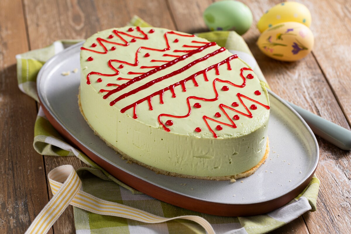 Bavaroise de Páscoa pistache e framboesas